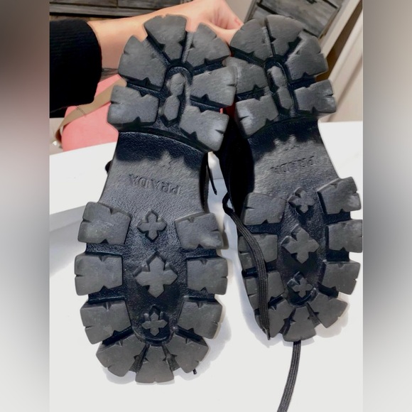 Women’s Prada Leather/Fur Combat boot with Ankle bags SIZE 8. - Picture 4 of 5